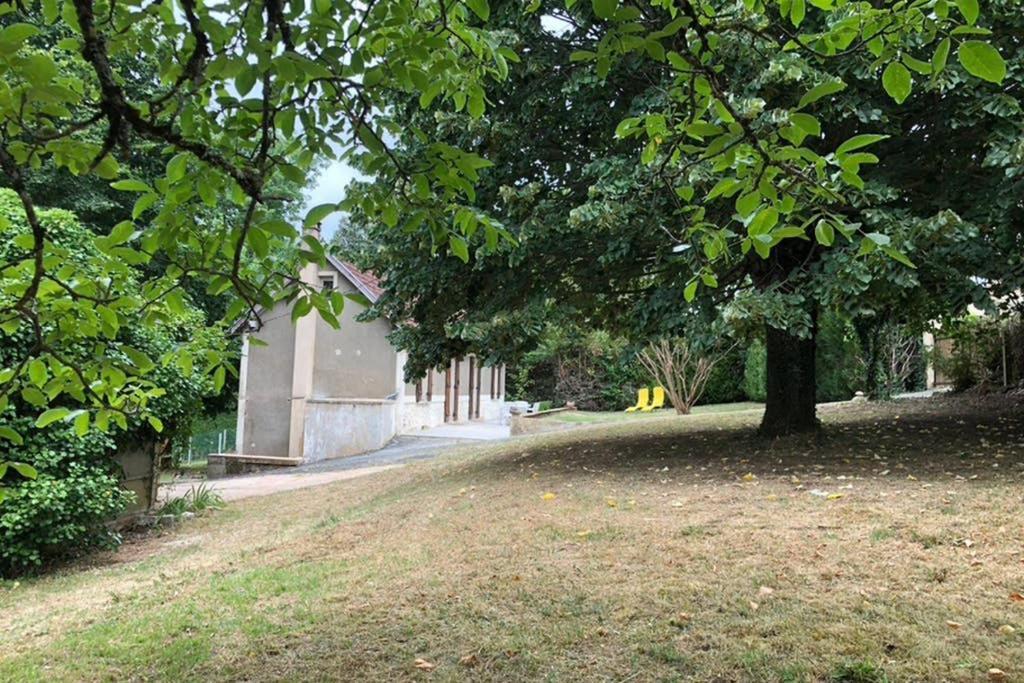Au Lilas Rose Maison Entre Campagne Et Village Belvès Buitenkant foto
